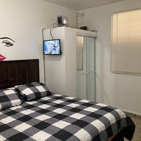 The Little Blue House Apartment Гуаяма Екстериор снимка